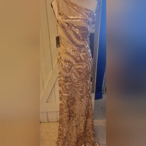 Elegant Sequin One-Shoulder Dress in Rose Gold